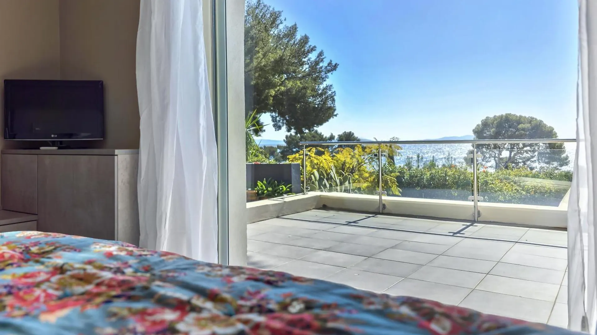 Villa Domaine Du Soleil, Vue Mer Avec Piscine Le Lavandou