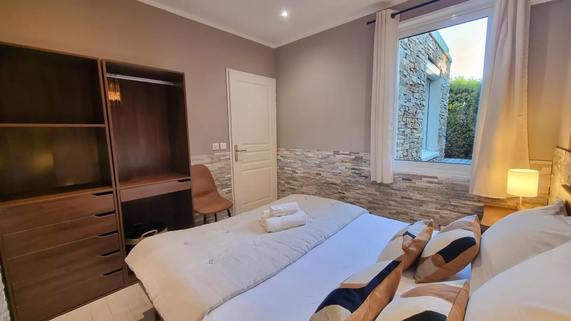 Villa Domaine Du Soleil, Vue Mer Avec Piscine Le Lavandou 0*,