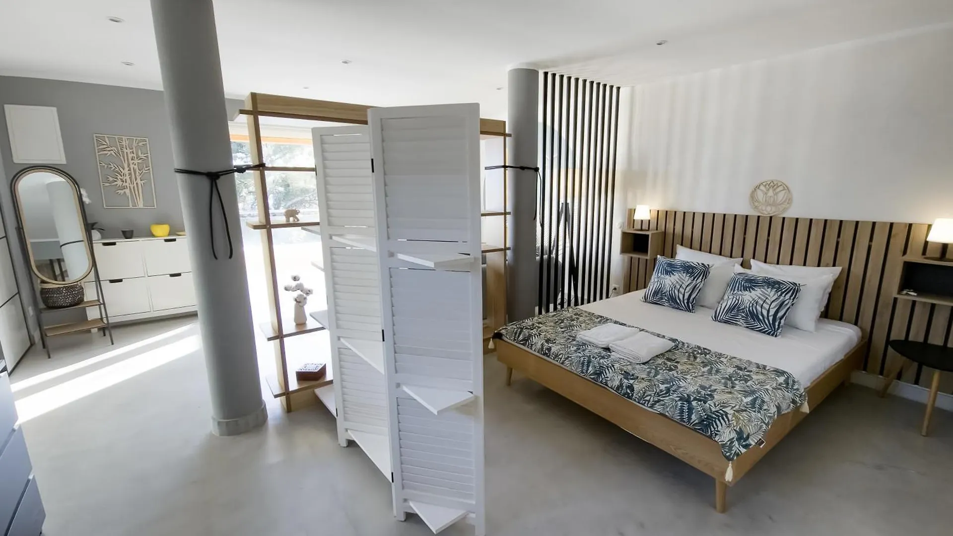 Villa Domaine Du Soleil, Vue Mer Avec Piscine Le Lavandou 0*,  France