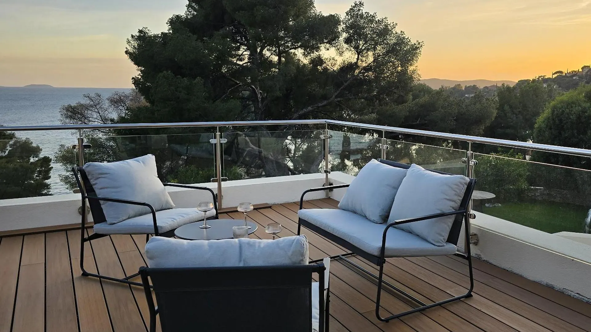 Villa Domaine Du Soleil, Vue Mer Avec Piscine Le Lavandou