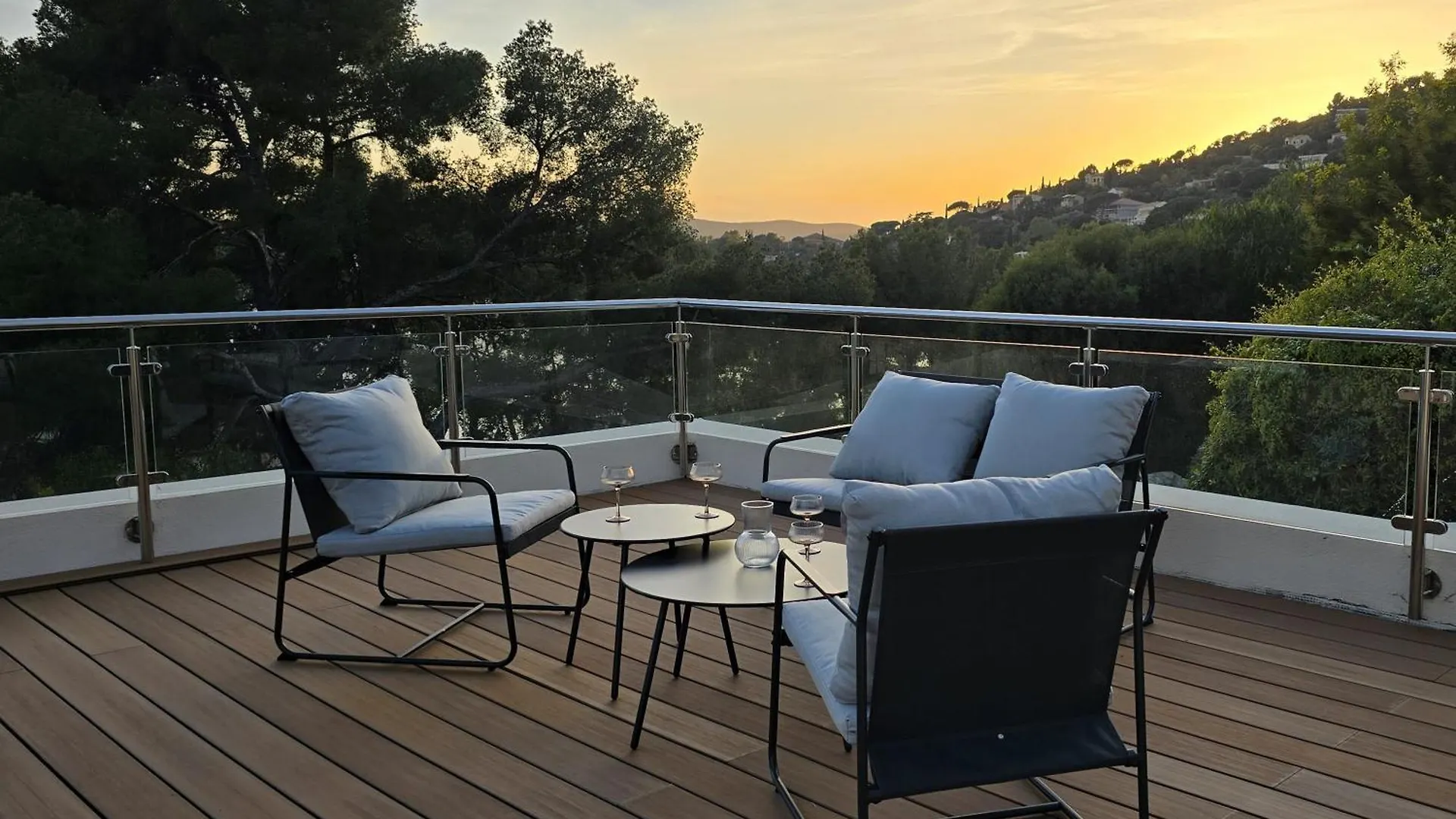 Villa Domaine Du Soleil, Vue Mer Avec Piscine Le Lavandou 0*,